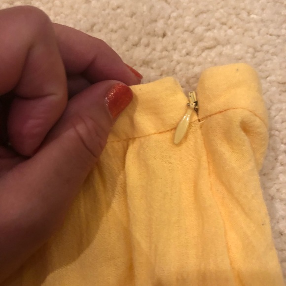 Laundry, Laundry by Shelli Segal - Picture 5 of 9